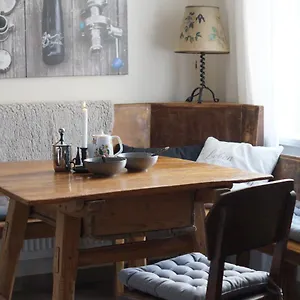 https://loftwohnung-beim-winzer-grun-stadtnah-hund-willkommen.dresdenhotels.net